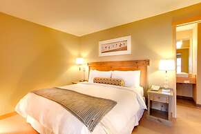 Kingfisher Oceanside Resort and Spa