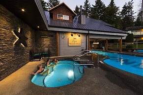 Kingfisher Oceanside Resort and Spa