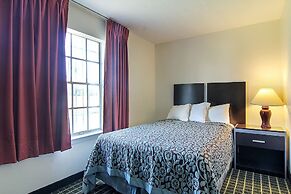 Days Inn by Wyndham Market Center Dallas Love Field