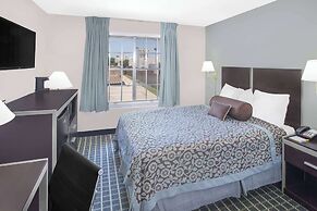 Days Inn by Wyndham Market Center Dallas Love Field