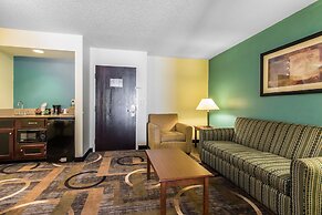 Quality Inn & Suites Memphis East