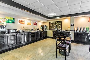 Quality Inn & Suites Memphis East