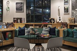 MOXY Memphis Downtown