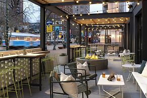 MOXY Memphis Downtown