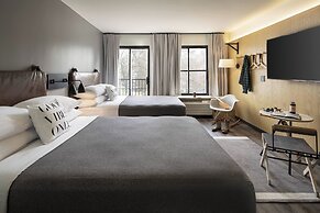 MOXY Memphis Downtown