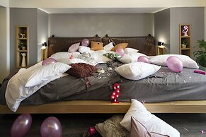 MOXY Memphis Downtown