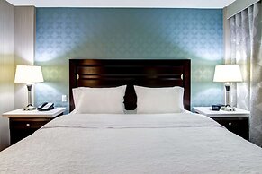 Hampton Inn & Suites by Hilton Calgary-Airport