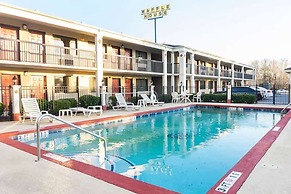 Days Inn by Wyndham Adairsville