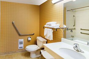 Econo Lodge Inn & Suites University