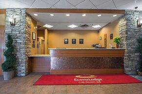 Econo Lodge Inn & Suites University