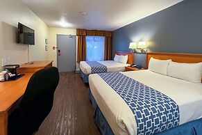 Econo Lodge Inn & Suites University