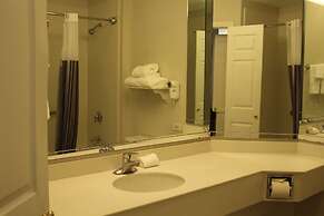 La Quinta Inn & Suites by Wyndham West Palm Beach Airport