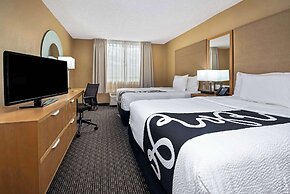 La Quinta Inn & Suites by Wyndham West Palm Beach Airport
