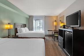Quality Inn & Suites - Toronto West