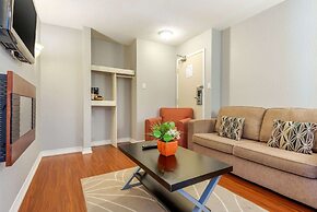 Quality Inn & Suites - Toronto West