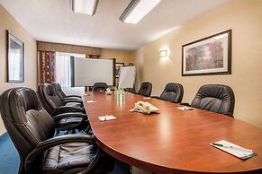 Quality Inn & Suites - Toronto West