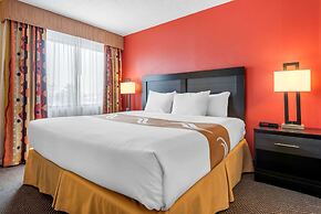Quality Inn & Suites - Toronto West