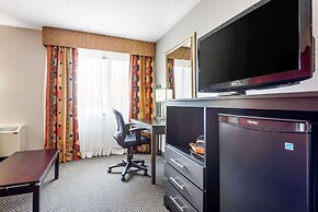 Quality Inn & Suites - Toronto West