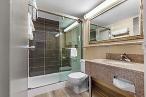 Quality Inn & Suites - Toronto West