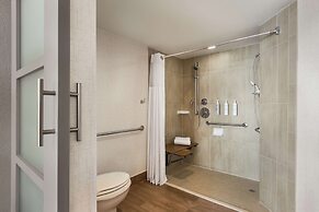 Embassy Suites by Hilton Miami International Airport