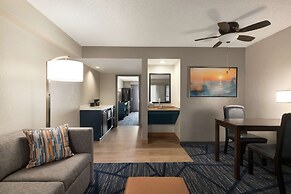 Embassy Suites by Hilton Miami International Airport