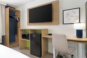 Spark by Hilton Brockville