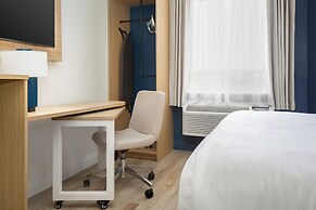 Spark by Hilton Brockville