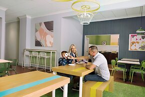 Spark by Hilton Brockville