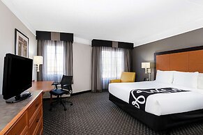 La Quinta Inn & Suites by Wyndham Tucson Airport