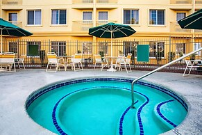 La Quinta Inn & Suites by Wyndham Tucson Airport