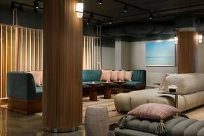 The Gates Hotel South Beach