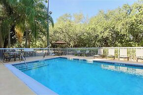 Fairfield Inn and Suites by Marriott Tampa Brandon