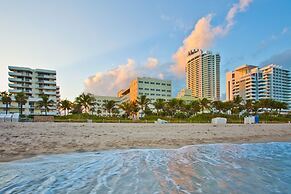 Holiday Inn Miami Beach - Oceanfront by IHG