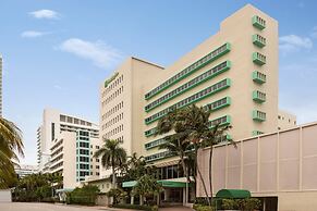Holiday Inn Miami Beach - Oceanfront by IHG