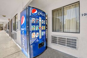 Motel 6 Fresno, CA - Belmont Ave