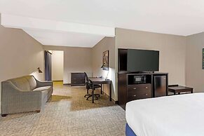 Best Western Plus Grant Creek Inn