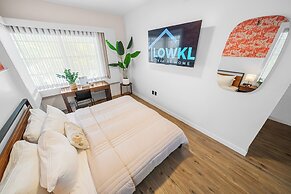 Greenview Hotel by Lowkl