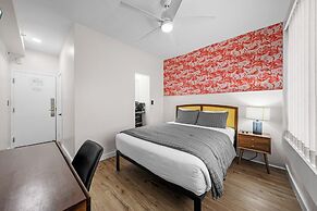 Greenview Hotel by Lowkl