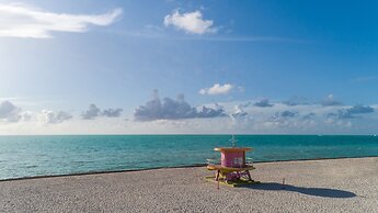 Dream South Beach, by Hyatt