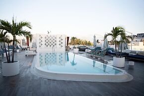 Dream South Beach, by Hyatt