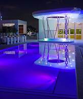 Dream South Beach, by Hyatt