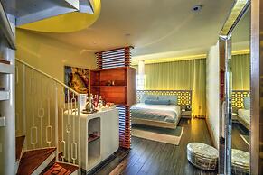 Dream South Beach, by Hyatt