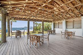 Best Western Navarre Waterfront