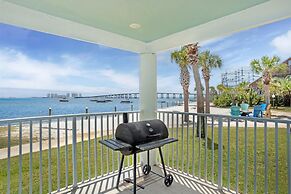 Best Western Navarre Waterfront