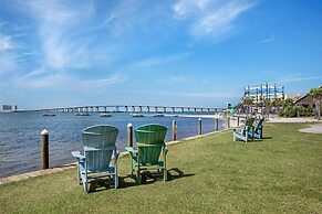 Best Western Navarre Waterfront