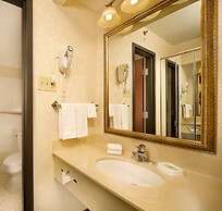 Drury Inn & Suites St. Louis Airport