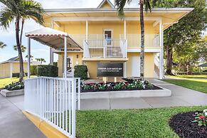 Hilton Vacation Club Charter Club Naples Bay