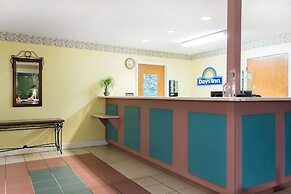 Days Inn by Wyndham Lamont/Monticello