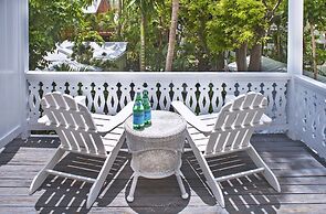 Island City House Hotel