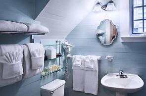 Island City House Hotel